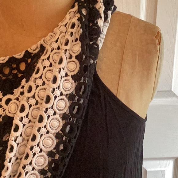 Top - Picture 5 of 6